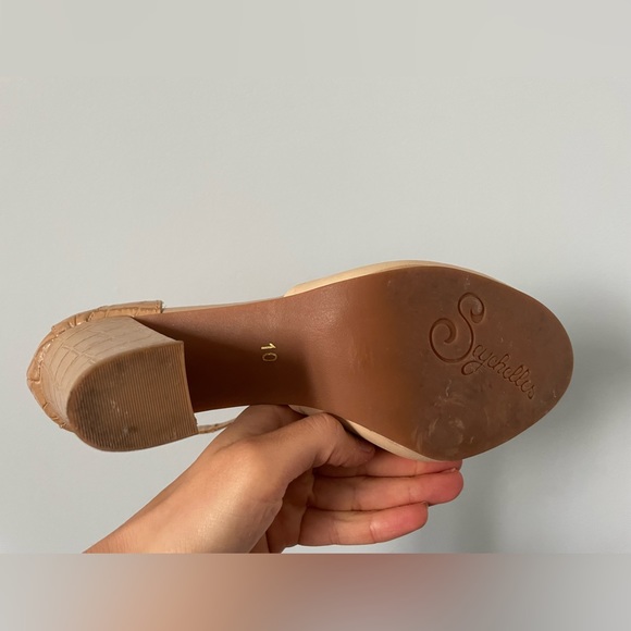 Beautiful block heels - Picture 4 of 7